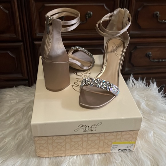 New with Box-Jewel Badley Mischka Shoes Size 7 - Picture 11 of 11